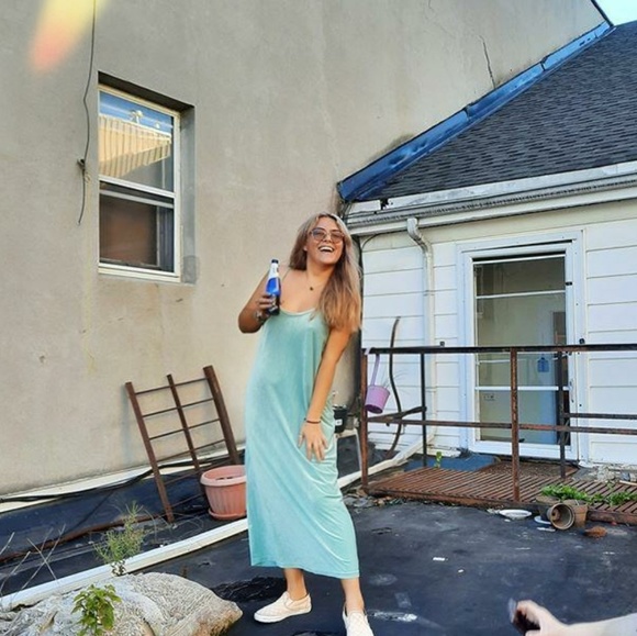 Meet your Posher, Holly - Picture 6 of 6